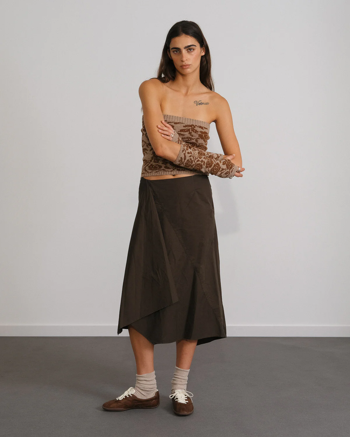 Carmela's Brown Set - Image 4