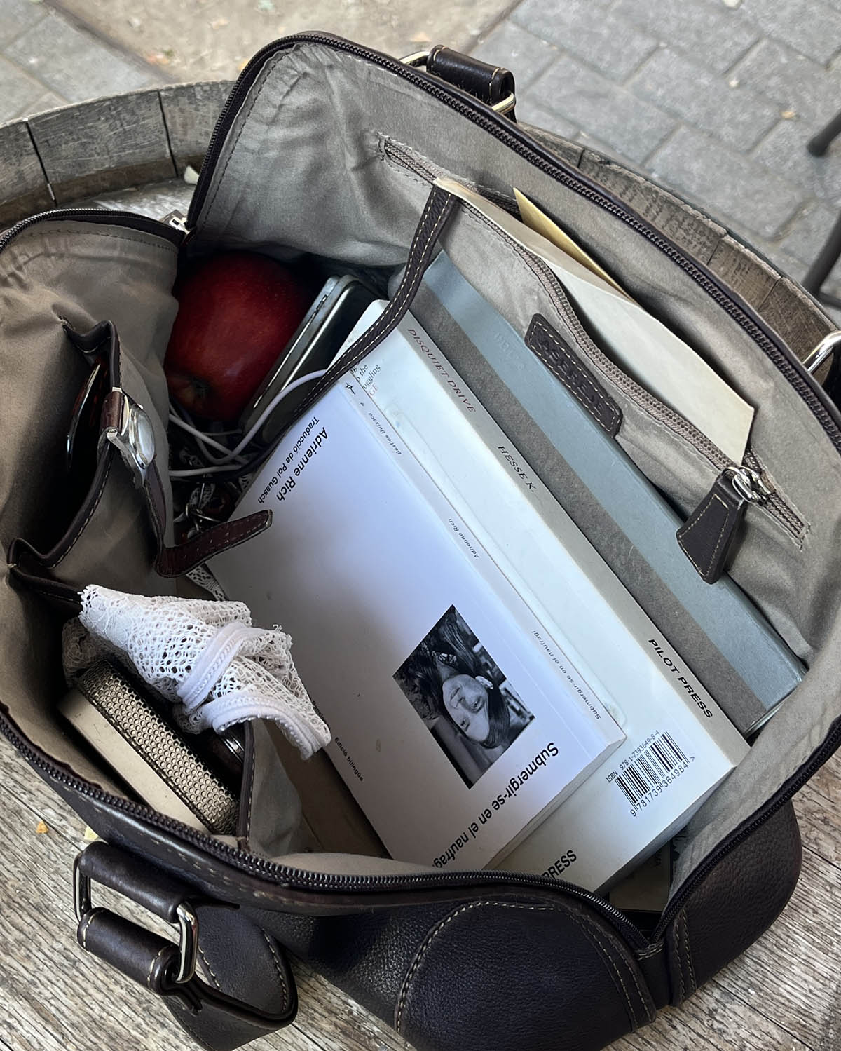 Vera's Bag - Image 9